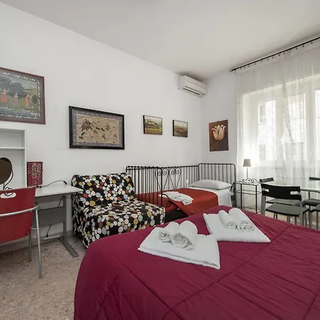 A For Bed & Breakfast Rom