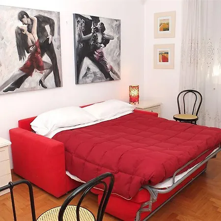 Bed & Breakfast A For Rome
