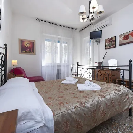 A For Bed & Breakfast